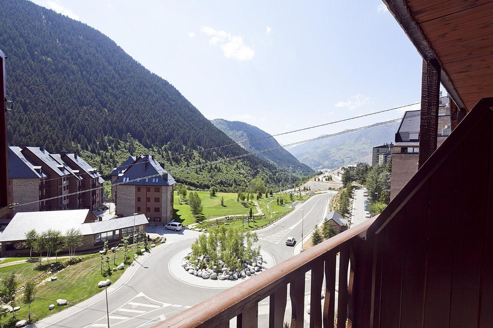 Luderna - Apartamento Con Terraza Bonaigua B2 Salient Baqueira Beret Dış mekan fotoğraf